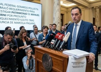 El fiscal Pollicita elabora un requerimiento para que Adorni explique el origen de sus bienes