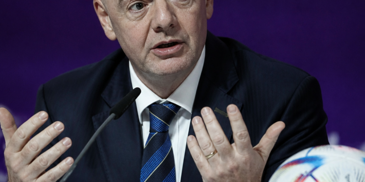 Infantino defiende a Irán en el Mundial y destaca a Argentina entre las candidatas al título