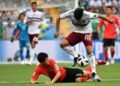 México vence a Corea del Sur con un gol insólito y se asegura el primer lugar de su grupo