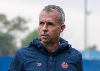 Gustavo Álvarez deja su cargo como entrenador de San Lorenzo