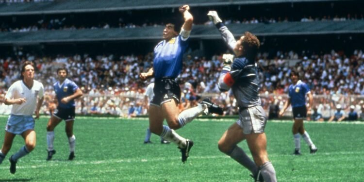 Cuarenta años de la ‘Mano de Dios’ y el ‘Gol del Siglo’: el día en que Maradona forjó la eternidad