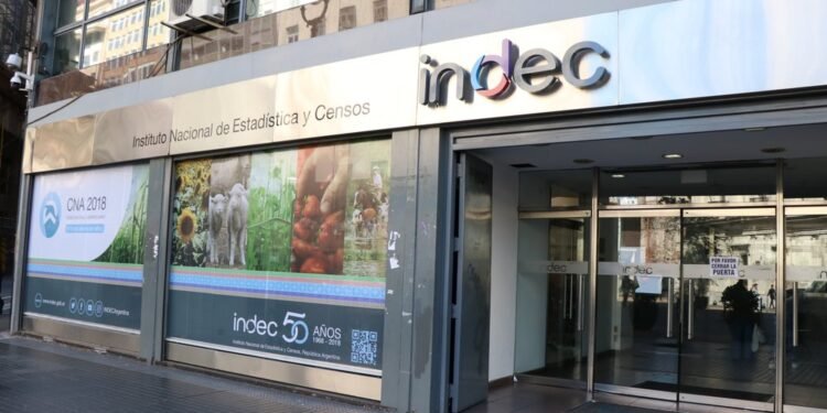 Los salarios crecieron un 3,5% en abril, superando la inflación