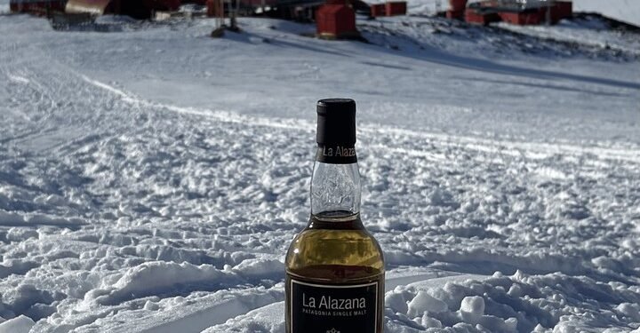 De un destilador artesanal al único whisky antártico: la familia argentina que conquistó un mercado exclusivo