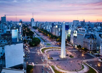 Crecimiento de la economía de CABA del 0,7% en el primer trimestre, afectada por la industria y el comercio