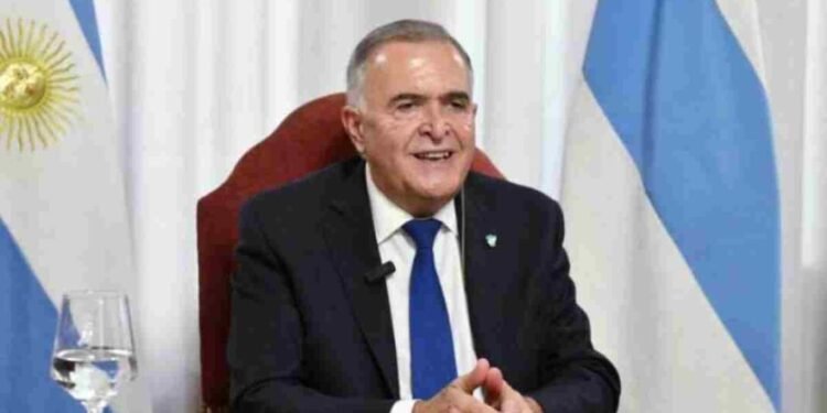 El gobernador de Tucumán, Osvaldo Jaldo, fue internado y operado de urgencia en el Hospital Italiano de Buenos Aires