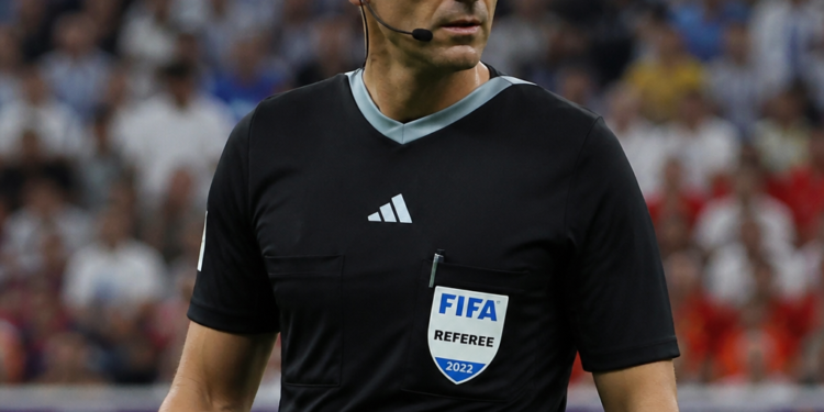 Slavko Vinčić, el árbitro de la final del Mundial 2026, se retira de la actividad profesional
