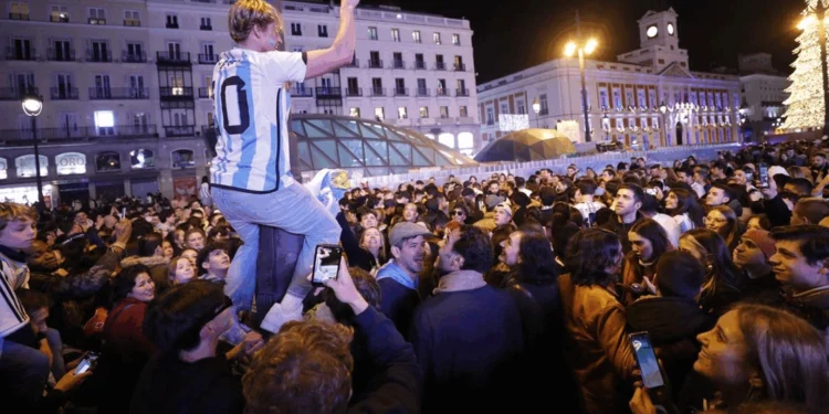 La final en España: emociones y vivencias de locales y argentinos ante el evento deportivo