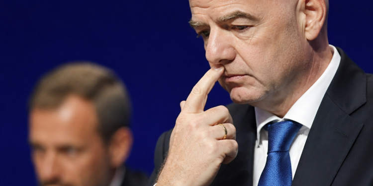 Crisis en la FIFA: renuncia un asesor clave en medio del conflicto con UEFA y publica una contundente carta