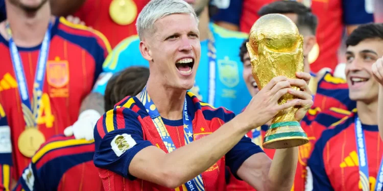 Dani Olmo se pronunció sobre el gesto de los jugadores de la Selección argentina en la premiación de España