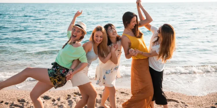 Dieciocho amigas celebran su amistad en Río de Janeiro por sus 40 años