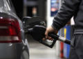 El Gobierno prorroga la suba de impuestos a los combustibles para mitigar la inflación