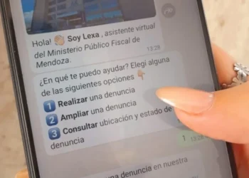 Mendoza implementa un sistema de denuncia de infracciones viales a través de WhatsApp