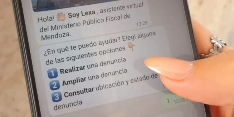 Mendoza implementa un sistema de denuncia de infracciones viales a través de WhatsApp