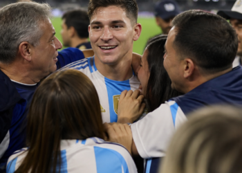 Julián Alvarez, el renacido: el respaldo incondicional de su familia y su rol clave en la Selección Argentina