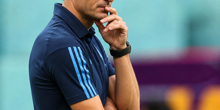 El complicado dilema de Scaloni ante Inglaterra: mantener a los históricos o realizar cambios necesarios