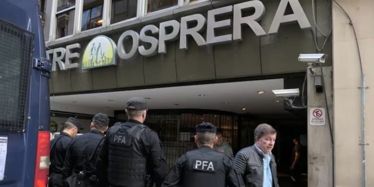 Se investiga a un socio de Menem por corrupción en la obra social de un sindicato