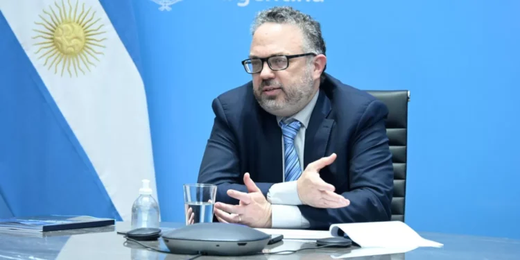 Kulfas advierte sobre la deuda: “La Argentina no puede soportar otra reestructuración”