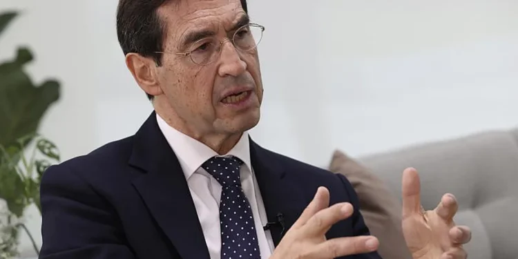 Mario Alonso Puig: “El miedo casi nunca aparece donde no hay nada que valga la pena”