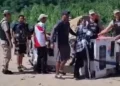 Violentos incidentes en Aguas Blancas: bagalleros atacan a efectivos de Prefectura y municipio solicita cerrar un paso fronterizo