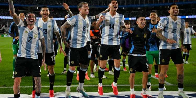 El 15 de julio: Día de las Selecciones Argentinas y la entrega de la bandera de Malvinas