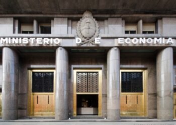 Las cuentas públicas retoman el superávit primario en julio tras dificultades en junio