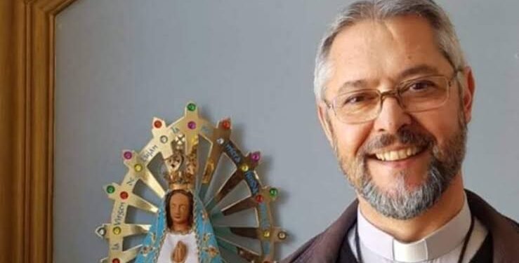 León XIV recibió en el Vaticano a un arzobispo argentino que participa de la organización de su visita al país