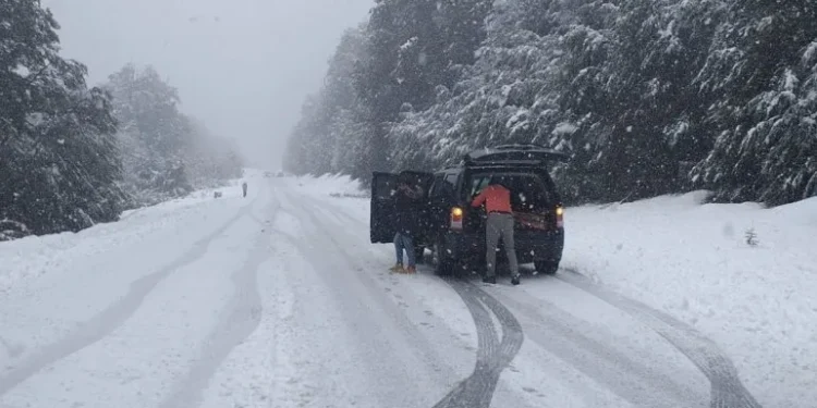 Alerta naranja y amarilla por vientos, nevadas y Zonda para el 7 de agosto: provincias afectadas
