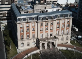 La Cámara Federal de La Plata confirma la prórroga de la cautelar que impide la transformación del Banco Nación en sociedad anónima