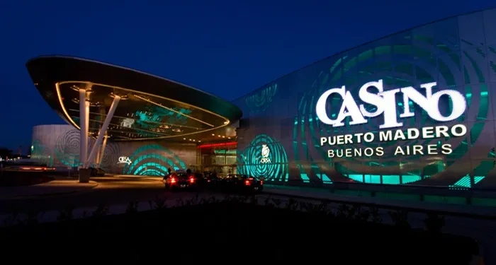 La nueva era de la previa: jóvenes eligen el casino antes de salir a bailar