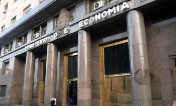 Nueva letra en dólares: Economía cubrirá parte de un vencimiento con el Banco Central
