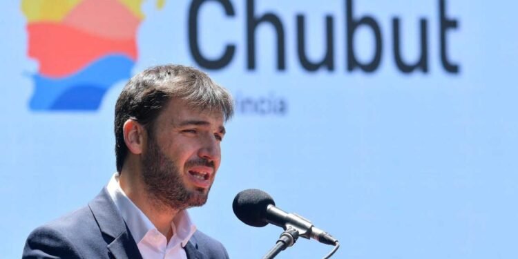 Chubut amplía un programa de alivio financiero y ofrece hasta 72 cuotas para deudas de tarjetas