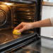 Limpieza del Horno: El Efecto del Limón y su Método Efectivo