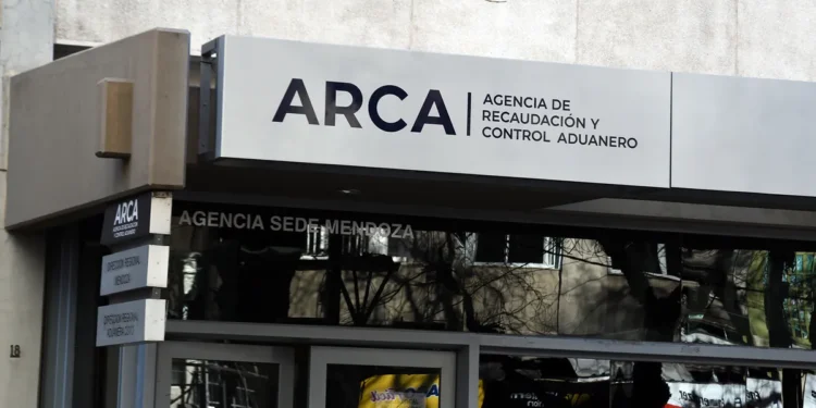 La recaudación nacional creció 33,5% en agosto y superó los $20,5 billones