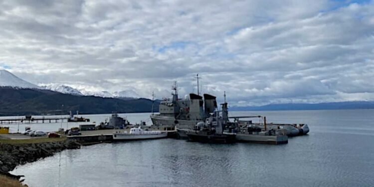 El Gobierno busca reactivar la Base Naval Integrada de Ushuaia y acelerar las obras