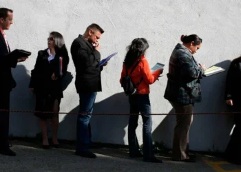 La economía crece, pero el empleo no acompaña: cuáles son los sectores que más avanzaron y cuáles perdieron puestos