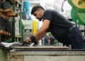 La actividad económica habría caído en julio y vuelve a aparecer el “efecto serrucho”
