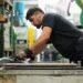 La actividad económica habría caído en julio y vuelve a aparecer el “efecto serrucho”
