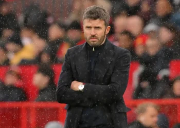 Crisis profunda en el Manchester United: sin Lisandro Martínez, el Bournemouth lo goleó en Old Trafford y presiona al DT