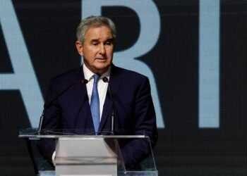 Coloquio de IDEA: Quirno lanzó un enérgico llamado a empresarios para impulsar inversiones