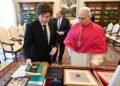 El Gobierno evalúa ajustar los feriados por la llegada del papa León XIV a Argentina