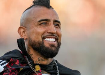 Arturo Vidal destaca a Lionel Messi como su favorito para el Balón de Oro