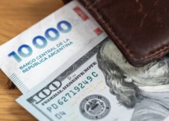 El mercado redujo a la mitad la expectativa de crecimiento para 2026 y mantiene la inflación cerca del 30%
